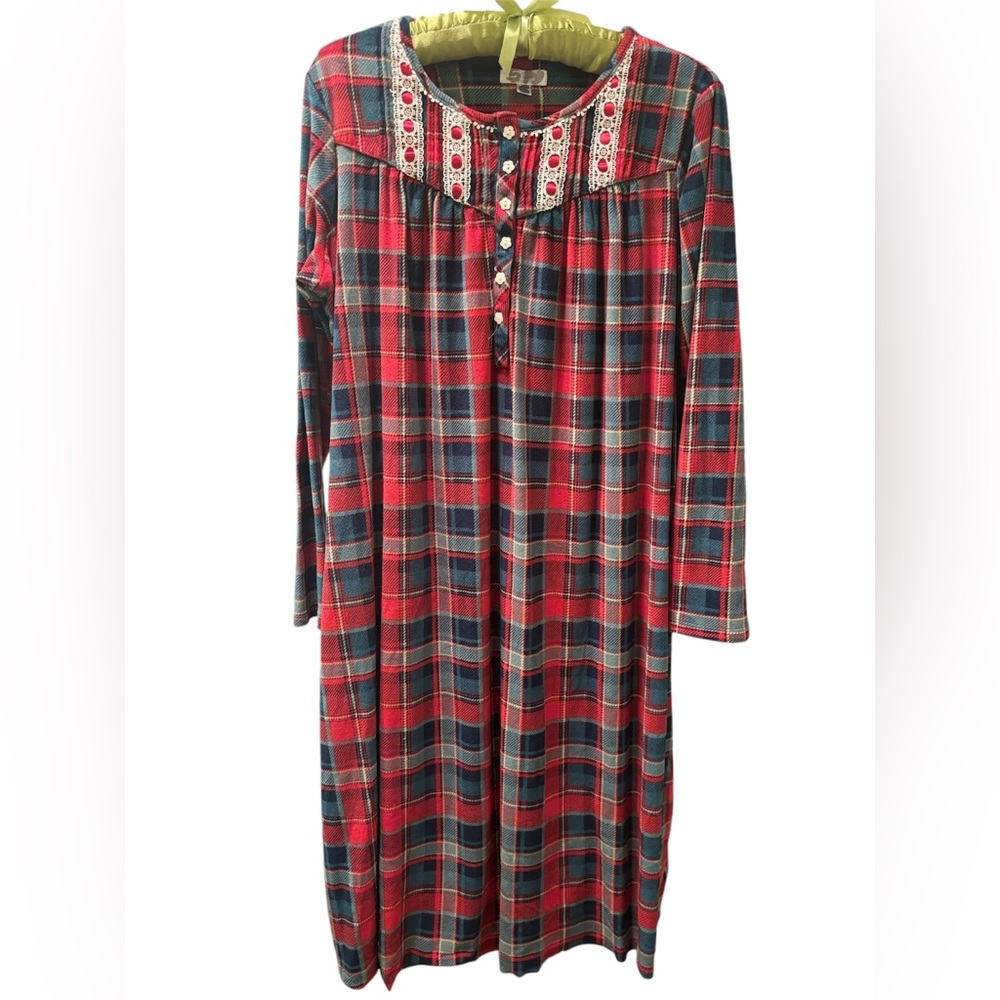 Vintage Christmas Nightgown Dress